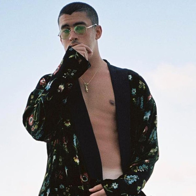 J Balvon Si Tu Losa Bad Bunny Video Who is Girls