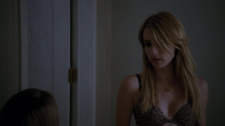 Emma Roberts American Horror History Sexy