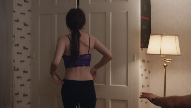 Emma Roberts Hot Scene