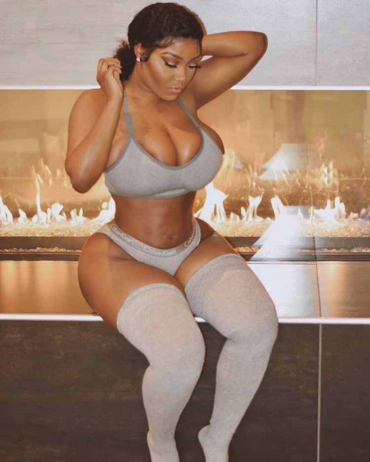 Beautiful naked female figures