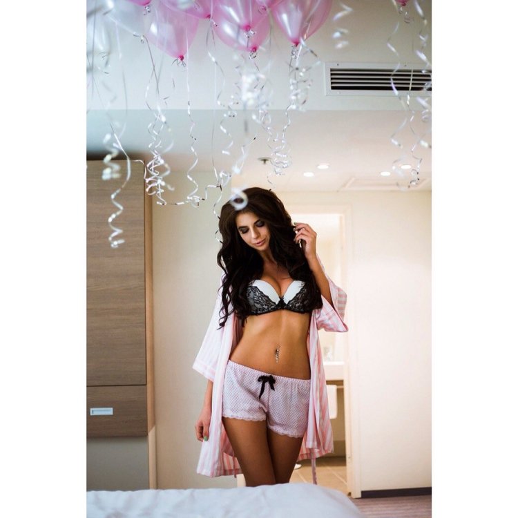 Naked Russian celebrities