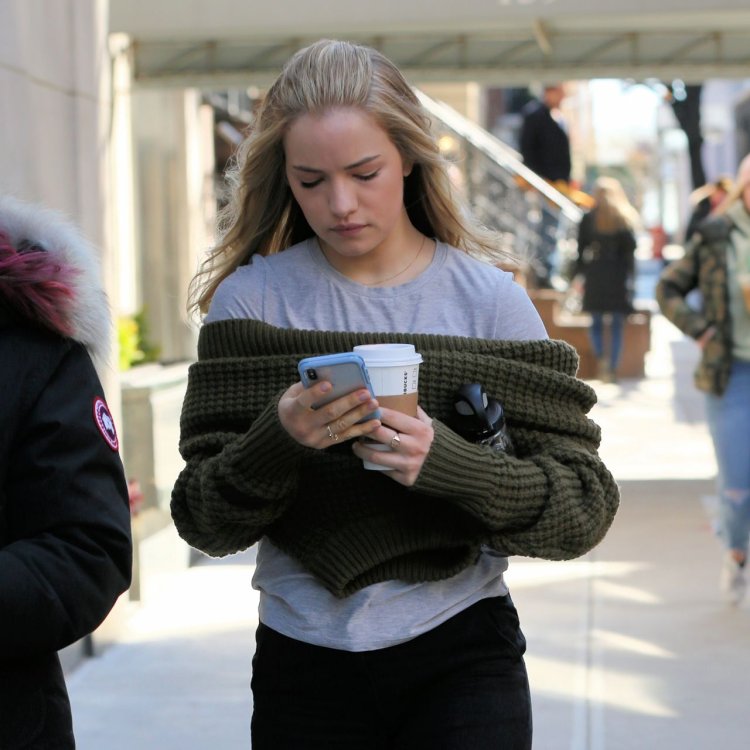 Caitlin Fitzgerald Naked