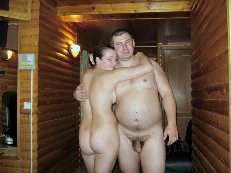 Naked guys fuck in the bath