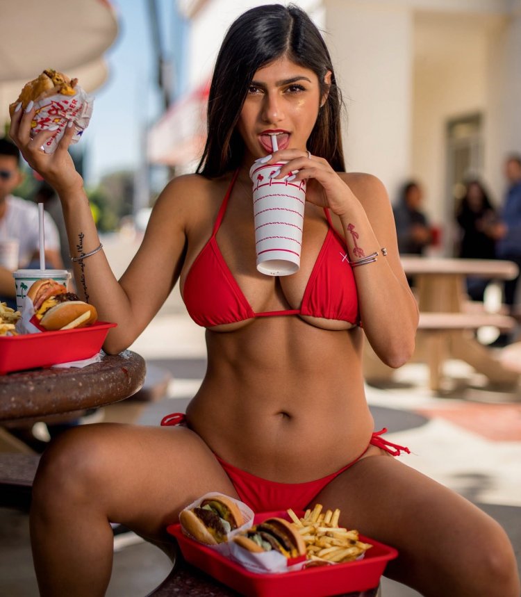 Mia Khalifa in 16