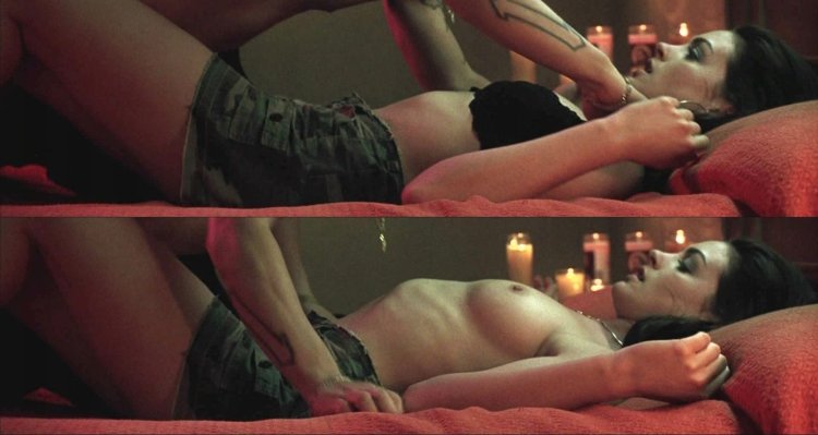 Anne Hathaway Naked in the film