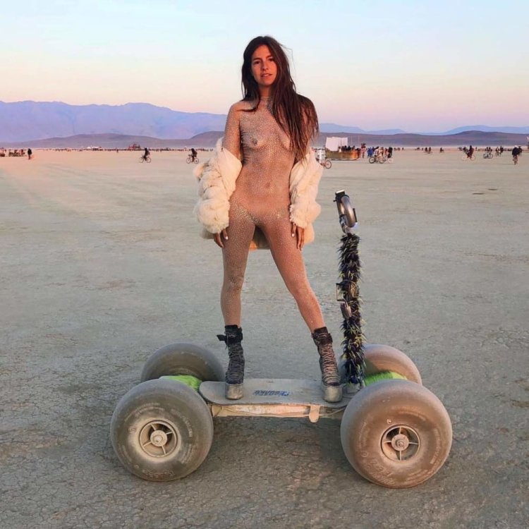 Burning Man Festival Naked
