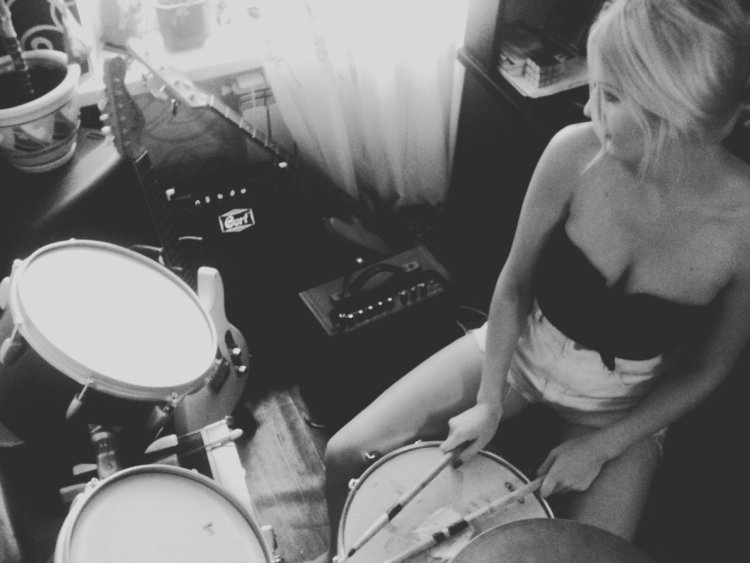 Athena Palomino (Athena Palomino)