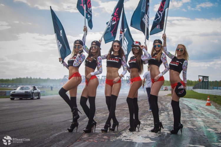 Grid Gerls Russia with AVOO