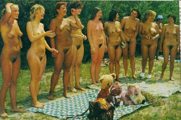 Family Naturism retro