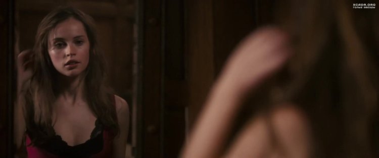 Jessica Brown Findley chest Albatross