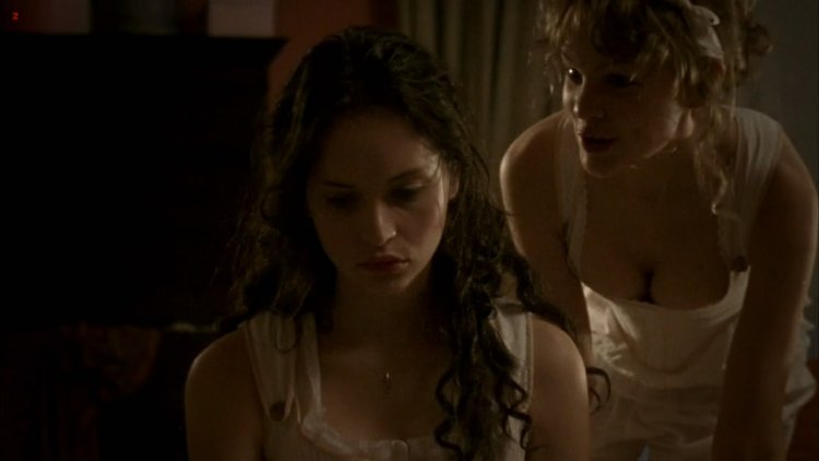 Feliciti Jones bed scenes