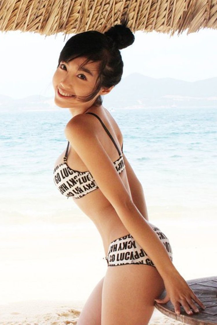 Vietnam Elly Tran Ha