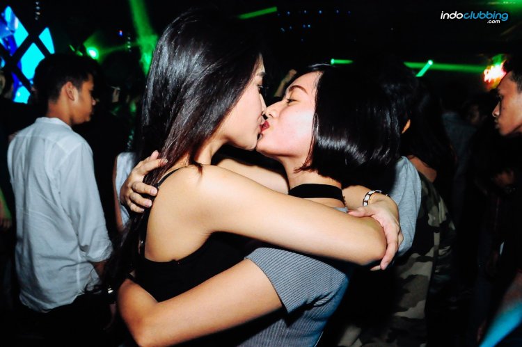 Artis DJ Hot Tlanjang