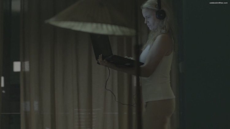 Snowman Film 2017 Sofia Helin