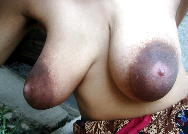 Emma Burzinski Nipples arelas