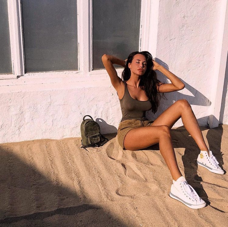 Anastasia Reshetova 18 +