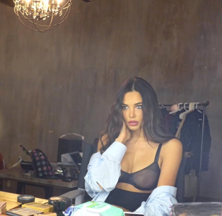 Anastasia Volkonskaya Reshetova in underwear