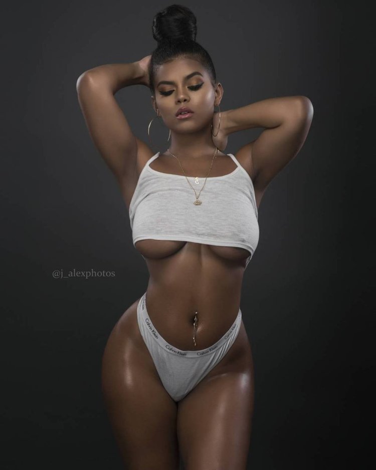 Porn actress Aryana Adin photo