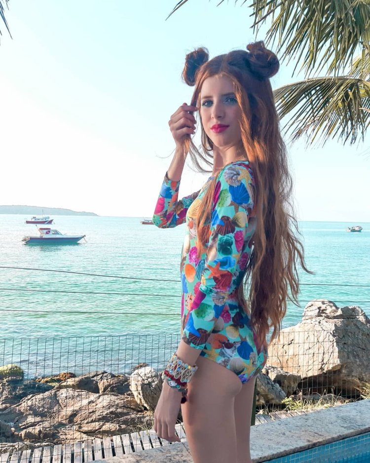 Julia Victoria Mayer Julinha