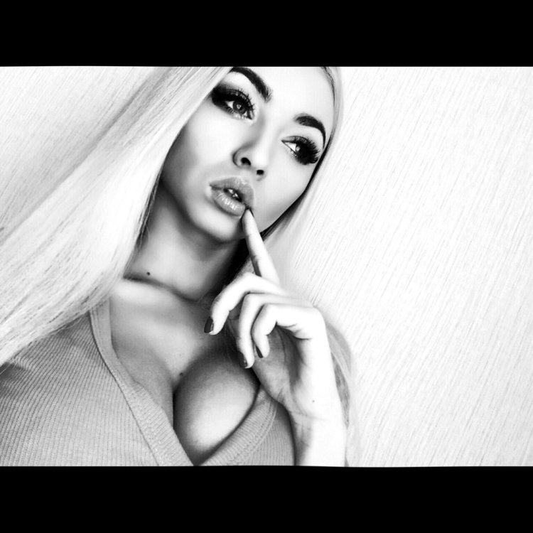 Polina Maximova Maxim