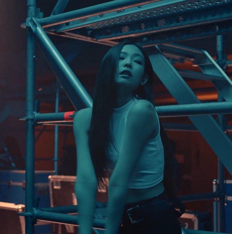 Kim jennie rare photos 2021 in underwear