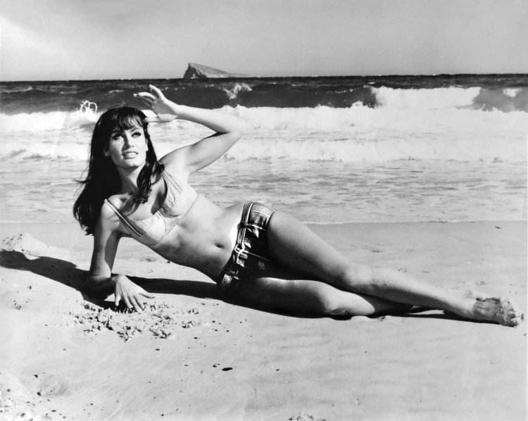 Mariza Mell in a swimsuit