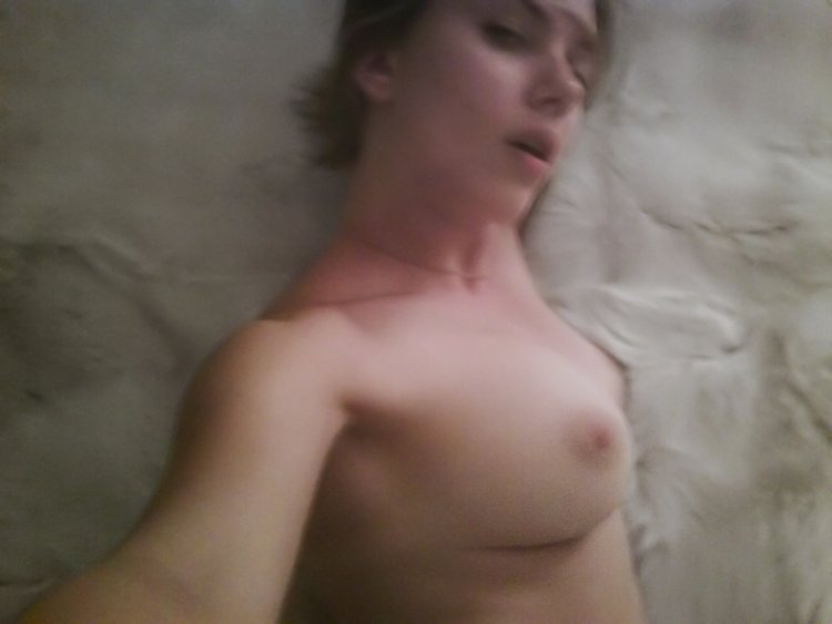 Scarlett Johansson Naked Breast