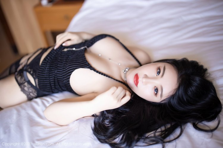 Japanese model Xiuren