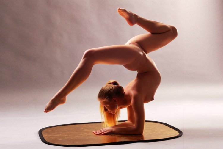 Yoga Girls in erotic poses