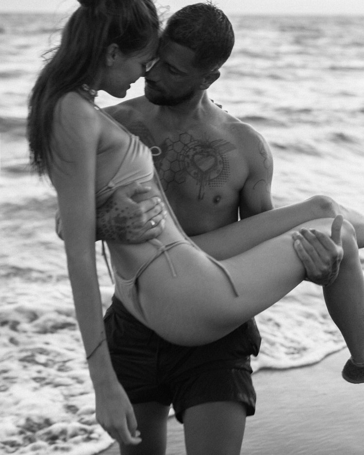 Paige British Angrymoon