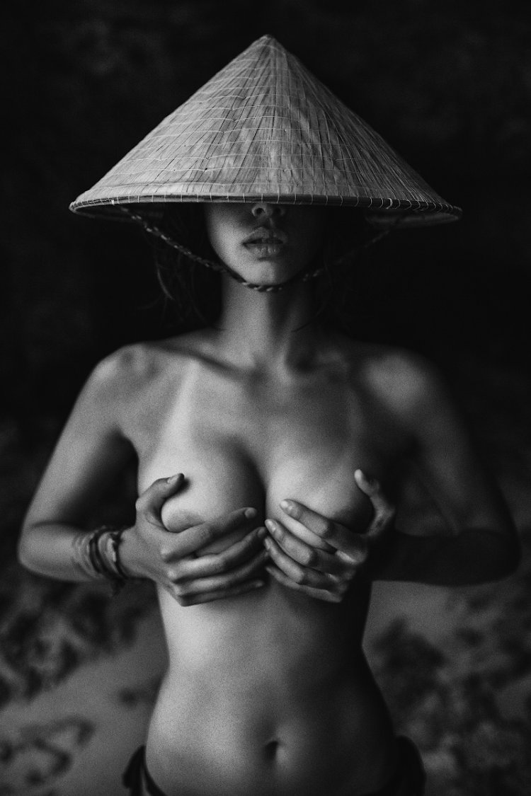 Maria Berezovskaya nude model