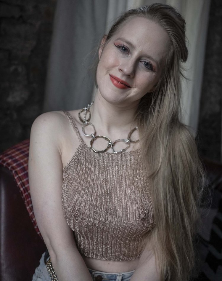 Lucy Muse - Thomas & Muse (2018)