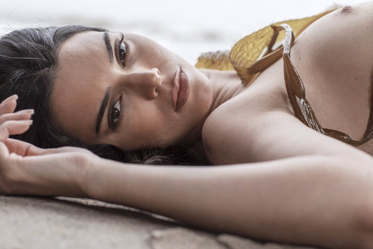 Kendall Jenner Topless