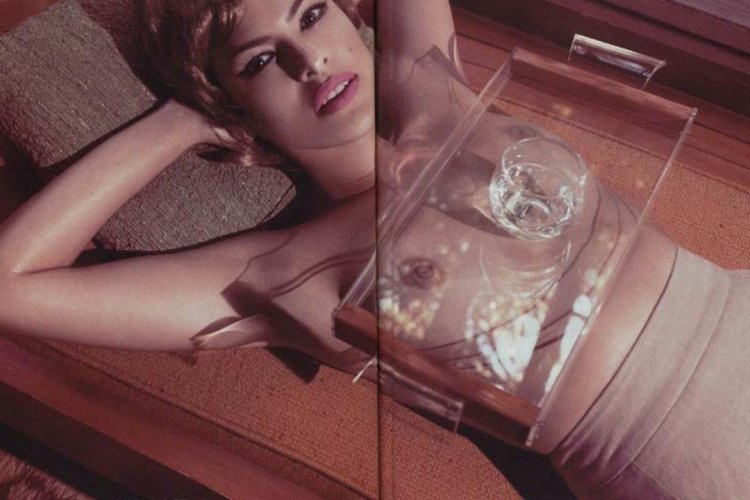 Eva Mendes Topless