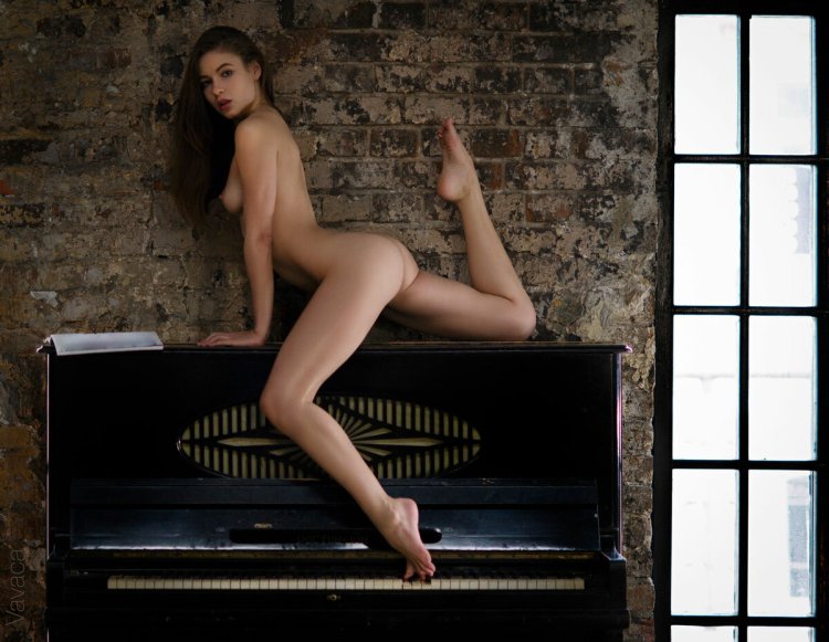 Beautiful naked women