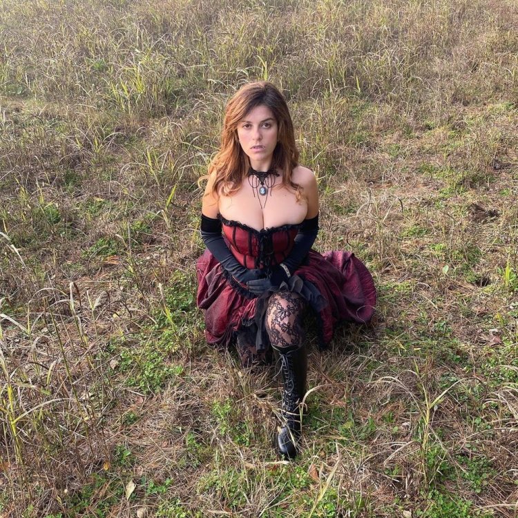 Madison Teeuws model