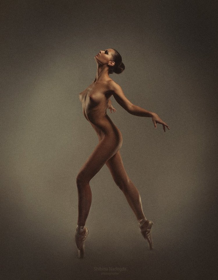 Beautiful dancers nude