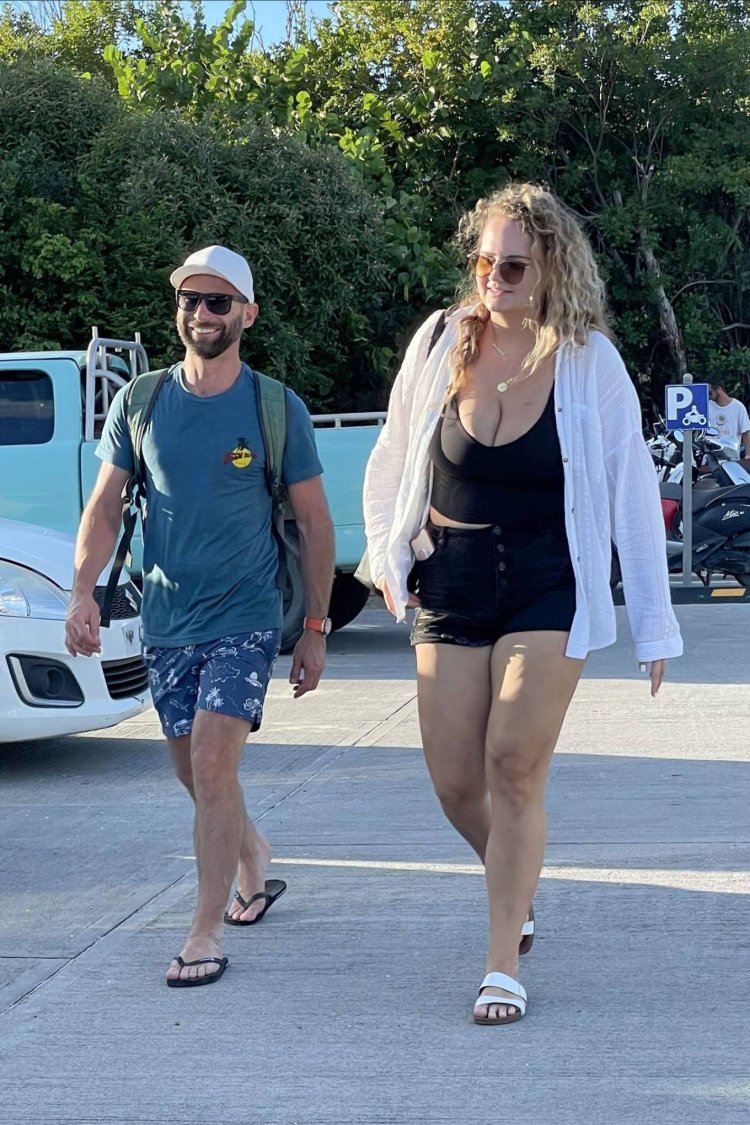 Daniel McDonald Feet