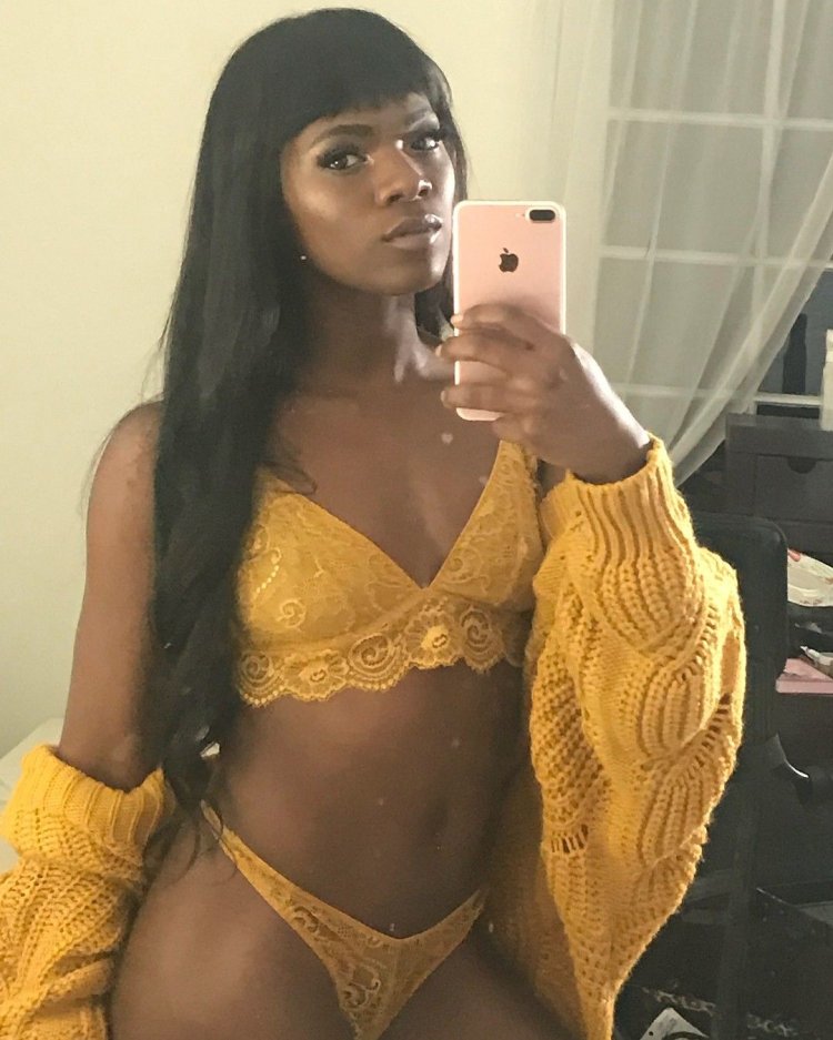 Ana Fox Eboni Bikini