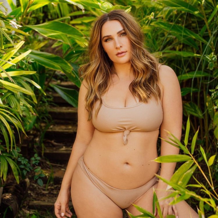 Evelyn Miller vagina