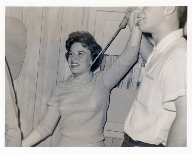 Hanging Mammadhereles