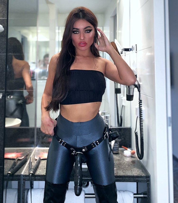 Madam is mocking the guy