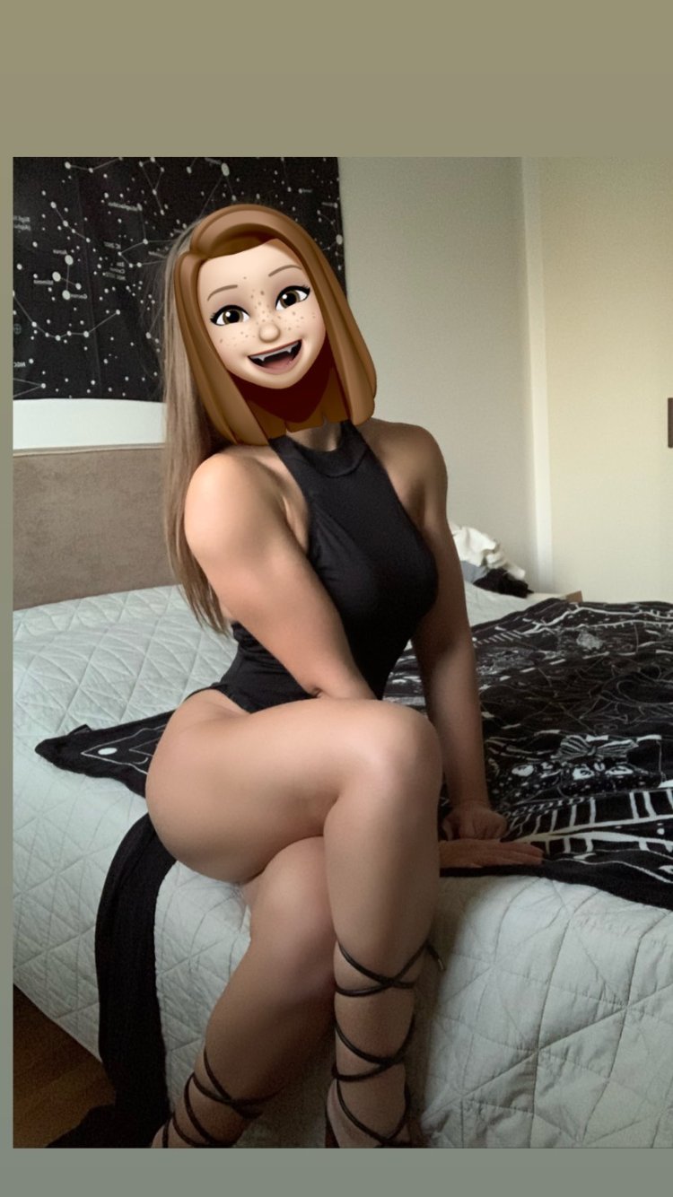 Giulia Valeriani Bikini