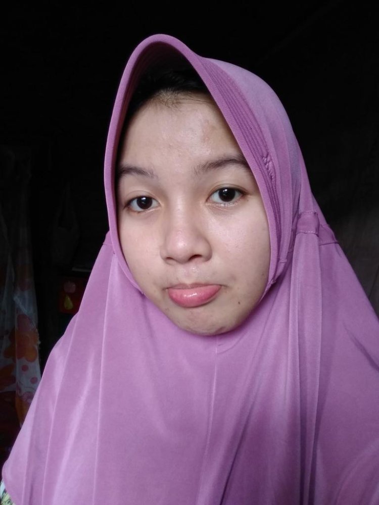 ABG Jilbab Pamer Toket