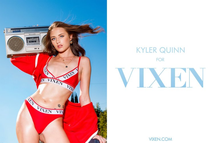 Bree Daniels and Evelyn Claire Blowjob