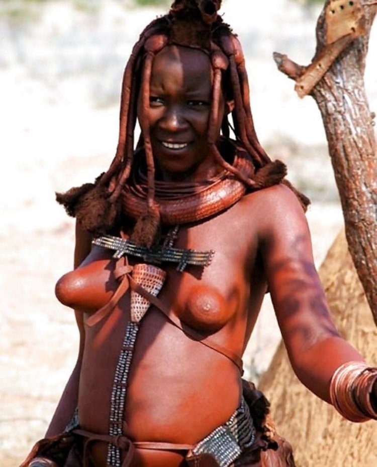 Naked women of African tribes