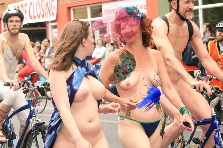 Bicycle parade in the Nude Ass Fremont