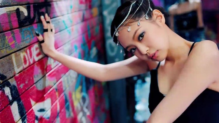 Nancy Kpop in underwear