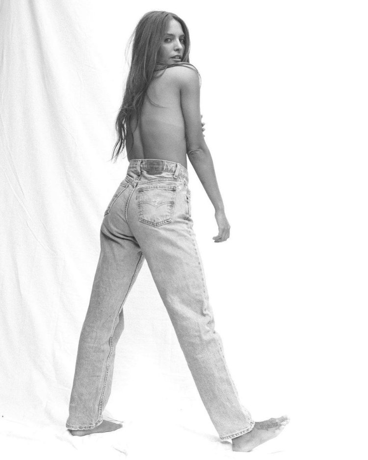 Genesis Rodriguez Academy Ambrell