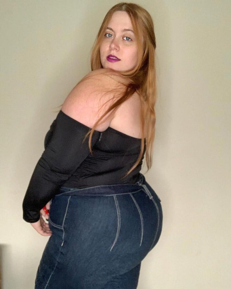 Emily Walden Model Nude